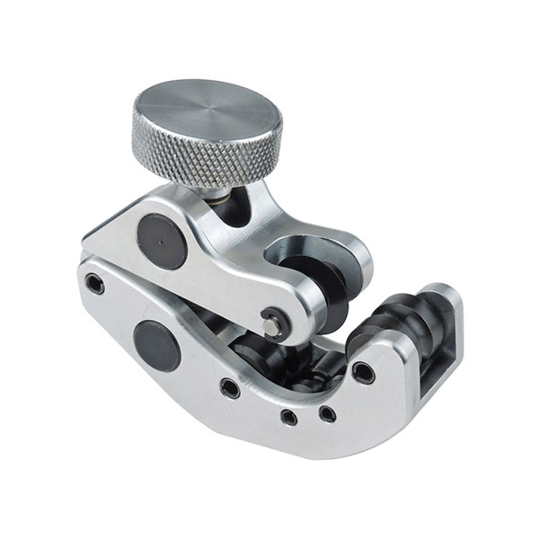 WHEELER-REX 4992 CLOSE QUARTERS TUBING CUTTER WHEELER-REX 4992 CLOSE QUARTERS TUBING CUTTER