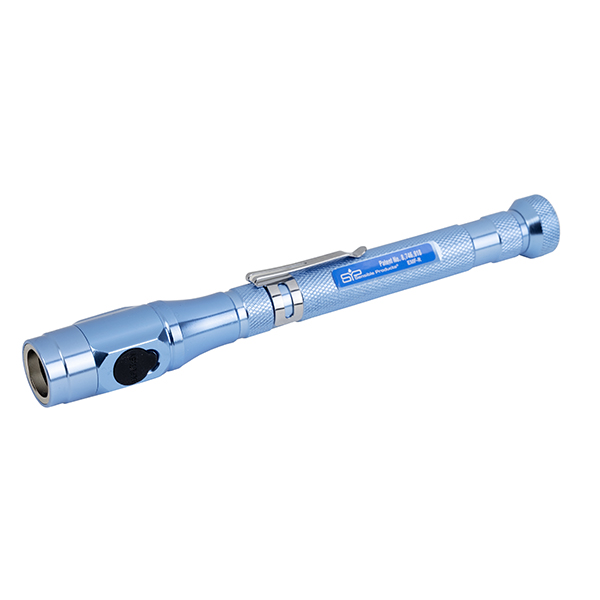 EXTENDABLE RECHARGEABLE MAGNETIC FLASHLIGHT EXTENDABLE RECHARGEABLE MAGNETIC FLASHLIGHT
