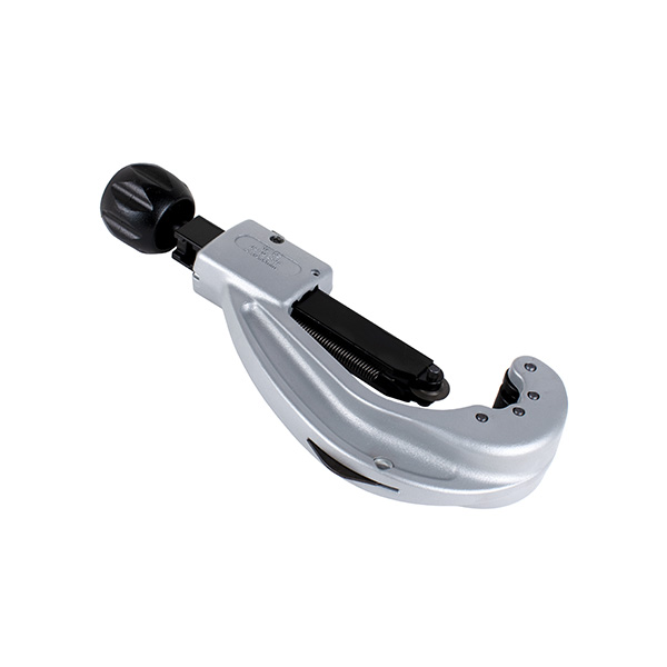 QUICK ACTION TUBING CUTTER 1/4” THRU 2-5/8” QUICK ACTION TUBING CUTTER 1/4” THRU 2-5/8”